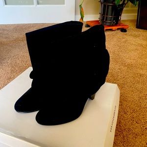 Suede heel boots